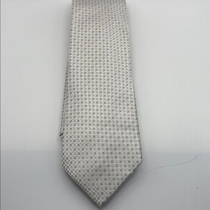 Elegant Fabio Toma Roma Men’s Pearl& Grey Tie 100% silk handmade in Italy